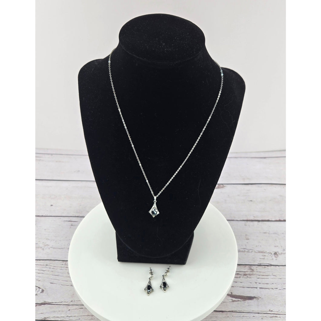 Embedded Stone with Serling Silver Necklace