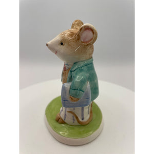 Meadow Mouse 1852 by Napcoware Porcelain Figurine, Made in Korea