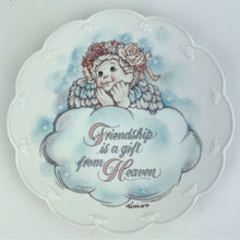 Load image into Gallery viewer, 1994 Dreamsicles 6” Collectible Plate - Friendship is a Gift from Heaven