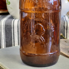 Load image into Gallery viewer, Vintage Fyfe &amp; Drum Bicentennial Amber Beer Bottle, George Washington