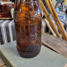 Load image into Gallery viewer, Vintage Fyfe &amp; Drum Bicentennial Amber Beer Bottle - Yorktown