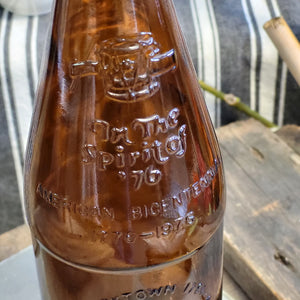 Vintage Fyfe & Drum Bicentennial Amber Beer Bottle - Yorktown