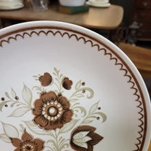 Load image into Gallery viewer, Royal China Cavalier USA Nutmeg Pattern 10&quot; Chop Plate