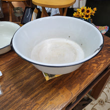 Load image into Gallery viewer, Porcelain/Enamelware 1930/40&#39;s White and Black Wash Tub with Handles