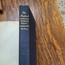 Load image into Gallery viewer, Vintage Book - The Mudlark by Theodore Bonnet