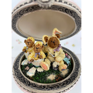 Boyds Bears and Friends - Easter Eggstravaganza, Bearstone Keepsake Box