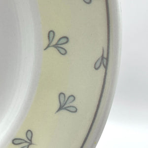 Wedgwood Peter Rabbit Plate by Frederick Warne 1996 The World of Peter Rabbit