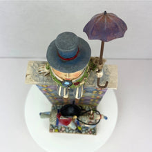 Load image into Gallery viewer, Jim Shore Humpty Dumpty Figurine &quot;Mr. Dumpty I Presume&quot; 4007016