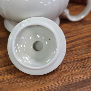Regal Manor Fine China Teapot by Robinson Design Group, Made in Japan 1989