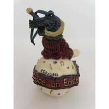 Load image into Gallery viewer, Boyds Bear &amp; Friends Folkstone Ornament - Robin…Peace on Earth