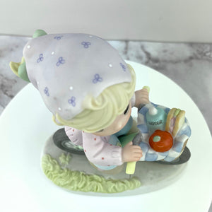 Precious Moments The Road to A Friend is Never Long 2003 Enesco Figurine C0024