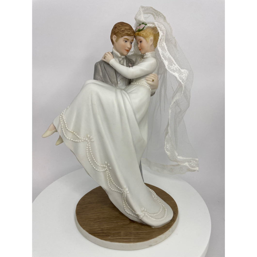 Bride and Groom Figurine by Enesco Treasured Memories, Carrying Over the Threshold, Cake Topper