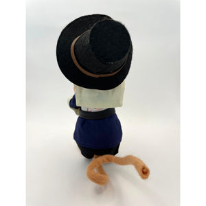 Annalee Thanksgiving Pilgrim Boy Mouse Holding Pumpkin Collectible Doll