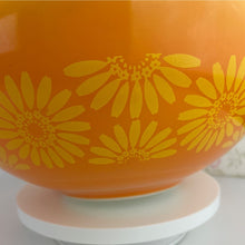 Load image into Gallery viewer, Vintage Pyrex Daisy Cinderella Bowl #444, Orange Handled Mixing Bowl