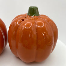 Load image into Gallery viewer, Vintage Ceramic Fall Thanksgiving Pumpkin Salt and Pepper Shaker Set