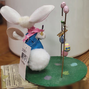 Annalee Artist Bunny Wired Doll, Easter Bunny Figurine