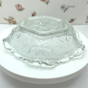 Vintage Indiana Glass Tiara Sandwich Glass Daisy Design Candy Dessert Dish
