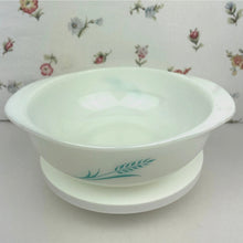 Load image into Gallery viewer, Pyrex Turquoise &quot;Blue Wheat&quot; 1 1/2 Quart Round Handled Casserole Dish #023