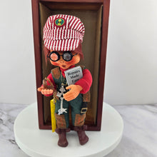 Load image into Gallery viewer, Annalee 2002 Thimbles Elf &quot;Tinker&quot; Doll