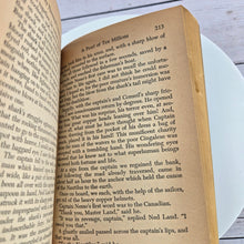 Load image into Gallery viewer, Vtg Book 20,000 Leagues Under the Sea Jules Verne