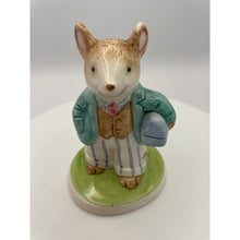 Load image into Gallery viewer, Meadow Mouse 1852 by Napcoware Porcelain Figurine, Made in Korea