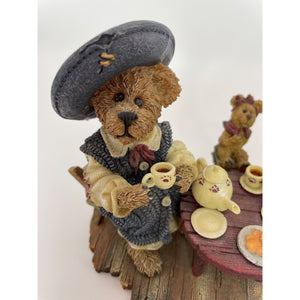Boyd's Bears Private Issue F.O.B Collector's Edition - Catherine & Catilin Berriweather with Little Scruff