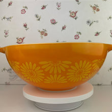 Load image into Gallery viewer, Vintage Pyrex Daisy Cinderella Bowl #444, Orange Handled Mixing Bowl