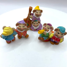 Load image into Gallery viewer, Hallmark Merry Miniatures Snow White Merry Dwarfs, Collection of Charms 3 Pieces