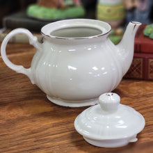 Load image into Gallery viewer, Regal Manor Fine China Teapot by Robinson Design Group, Made in Japan 1989
