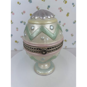 Boyds Bears and Friends - Easter Eggstravaganza, Bearstone Keepsake Box