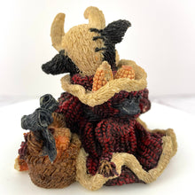 Load image into Gallery viewer, Boyds Bears Bessie the Santa Cow Boyds Collection Merry Chrismoos 1994 No 2239