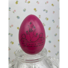 Load image into Gallery viewer, 2003 George W. Bush &amp; Laura Bush Easter Egg Roll Commemorative White House Easter Egg