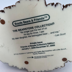 Boyd's Bears Private Issue F.O.B Collector's Edition - Catherine & Catilin Berriweather with Little Scruff