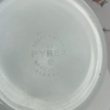 Load image into Gallery viewer, Pyrex Verde Square Green Flowers on White #473 Cinderella Handles Ovenware