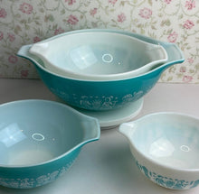 Load image into Gallery viewer, Blue Turquoise and White Pyrex Amish Butterprint Cinderella Mixing Bowls - Set of 4