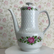 Load image into Gallery viewer, Vintage Mitterteich Bavaria Tea Set, 4 place settings