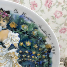 Load image into Gallery viewer, Henri D’Arceau Limoges Collector&#39;s Plate - Sarah en Tournure La Femme Tentation