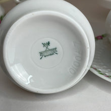 Load image into Gallery viewer, Vintage Mitterteich Bavaria Tea Set, 4 place settings