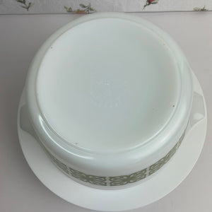 Pyrex Verde Square Green Flowers on White #473 Cinderella Handles Ovenware