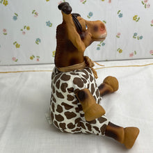 Load image into Gallery viewer, Stretch Sitting Giraffe Bean Bag by Russ Berrrie, The Country Folks