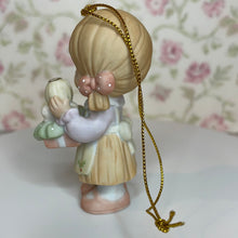 Load image into Gallery viewer, Precious Moments - Sister, You&#39;re An Angel To Me - To My Sister Ornament