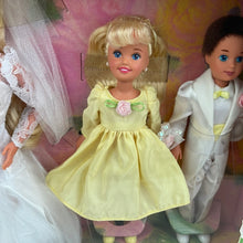 Load image into Gallery viewer, Wedding Party Barbie - Special Edition Deluxe Set, 1994 Mattel