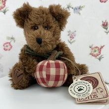 Load image into Gallery viewer, Boyd&#39;s Bears Jonathan Applesmith, T.J.&#39;s Best Dressed Collection - Style #913969