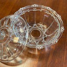 Load image into Gallery viewer, Glass Oyster Pearl Candy Dish with Lid