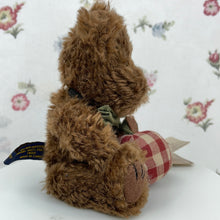 Load image into Gallery viewer, Boyd&#39;s Bears Jonathan Applesmith, T.J.&#39;s Best Dressed Collection - Style #913969
