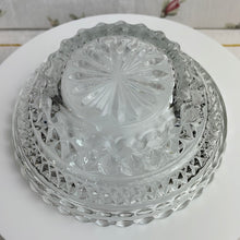 Load image into Gallery viewer, Vintage Anchor Hocking Wexford Pattern Clear Glass Berry Dessert Bowl