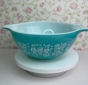 Blue Turquoise and White Pyrex Amish Butterprint Cinderella Mixing Bowls - Set of 4