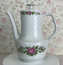 Load image into Gallery viewer, Vintage Mitterteich Bavaria Tea Set, 4 place settings