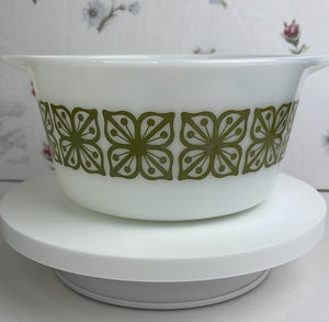 Pyrex Verde Square Green Flowers on White #473 Cinderella Handles Ovenware