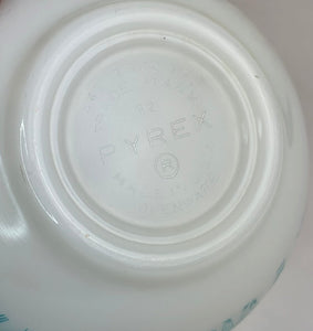 Blue Turquoise and White Pyrex Amish Butterprint Cinderella Mixing Bowls - Set of 4